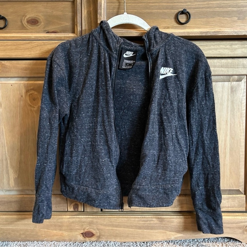 ✨ NIKE ✨ Girls Gray Lightweight Full Zip Hoodie Size Medium (8)